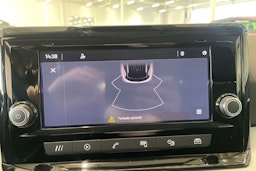 valkoinen SEAT Arona 2022 kuva 22.