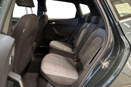 vihreä SEAT Arona 2022 kuva 10.