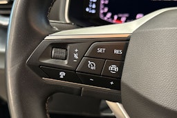 vihreä SEAT Arona 2022 kuva 18.