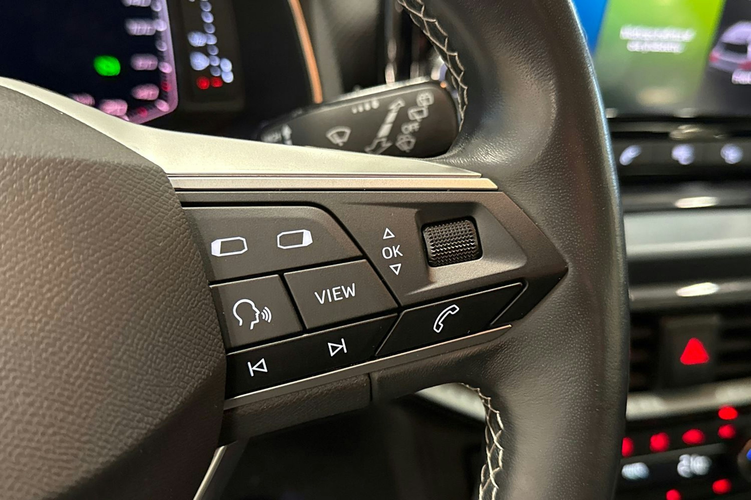 vihreä SEAT Arona 2022 kuva 19.