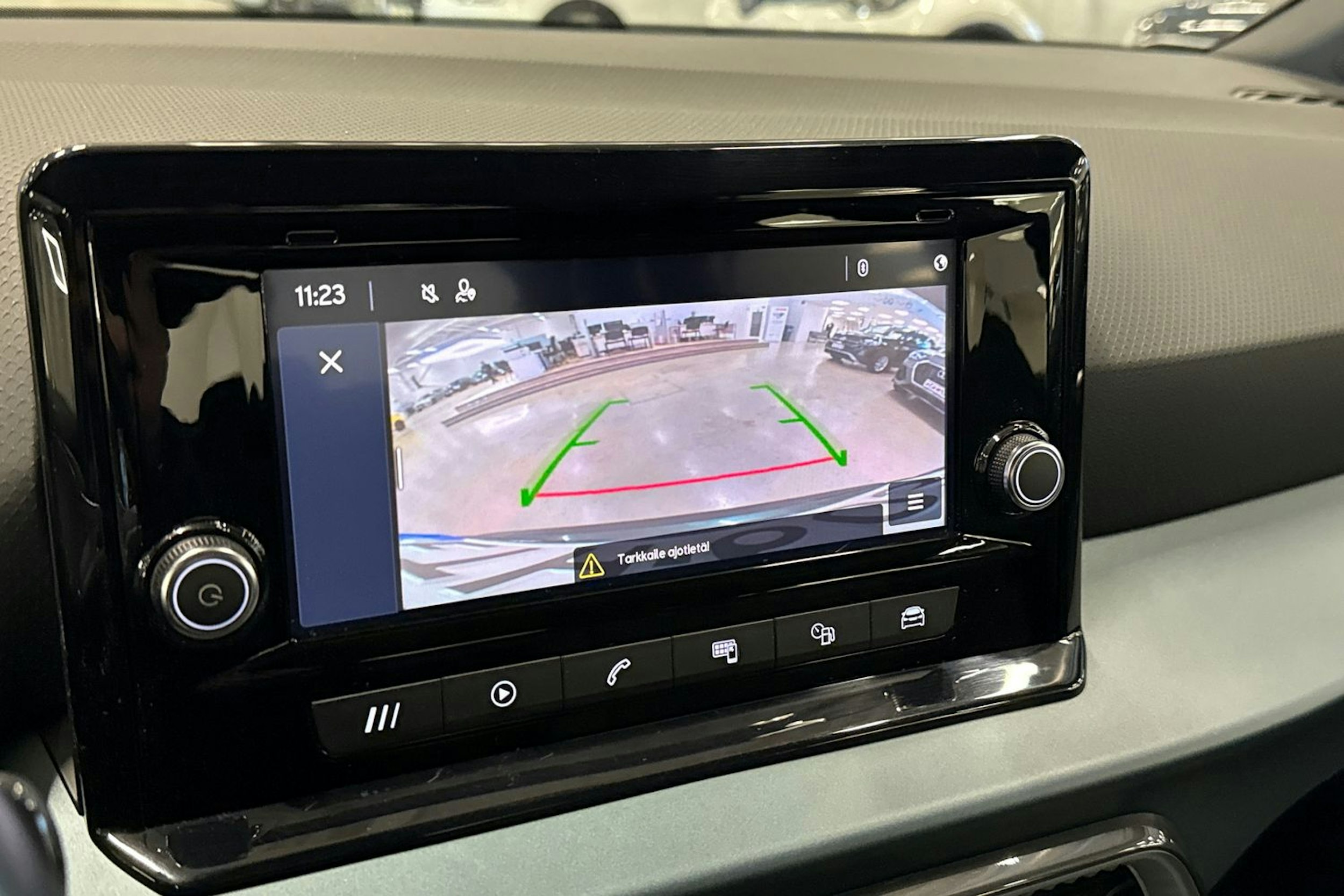 vihreä SEAT Arona 2022 kuva 20.