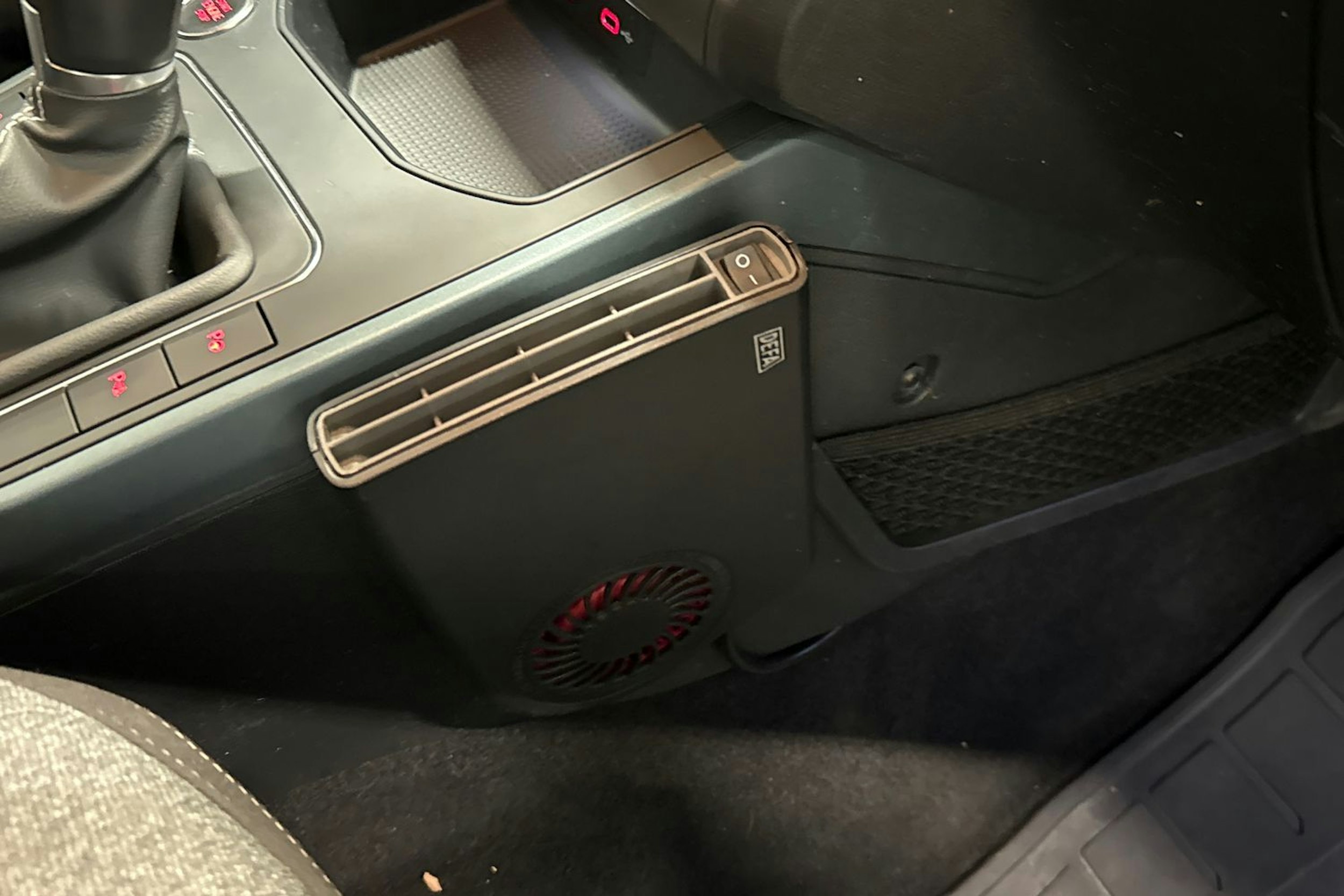 vihreä SEAT Arona 2022 kuva 26.