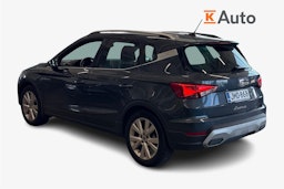 harmaa SEAT Arona 2022 kuva 2.