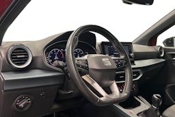punainen SEAT Arona 2022 kuva 3.