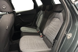 vihreä SEAT Arona 2022 kuva 13.