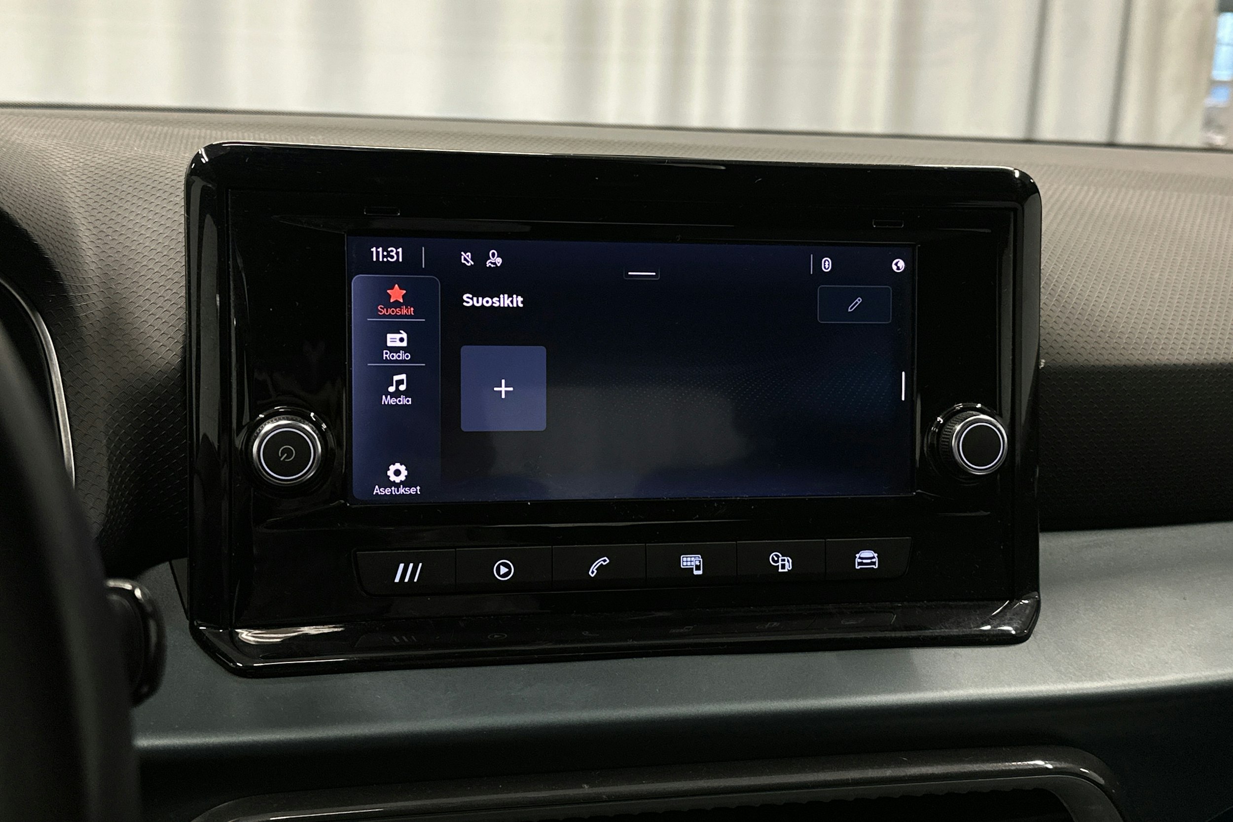 vihreä SEAT Arona 2022 kuva 26.