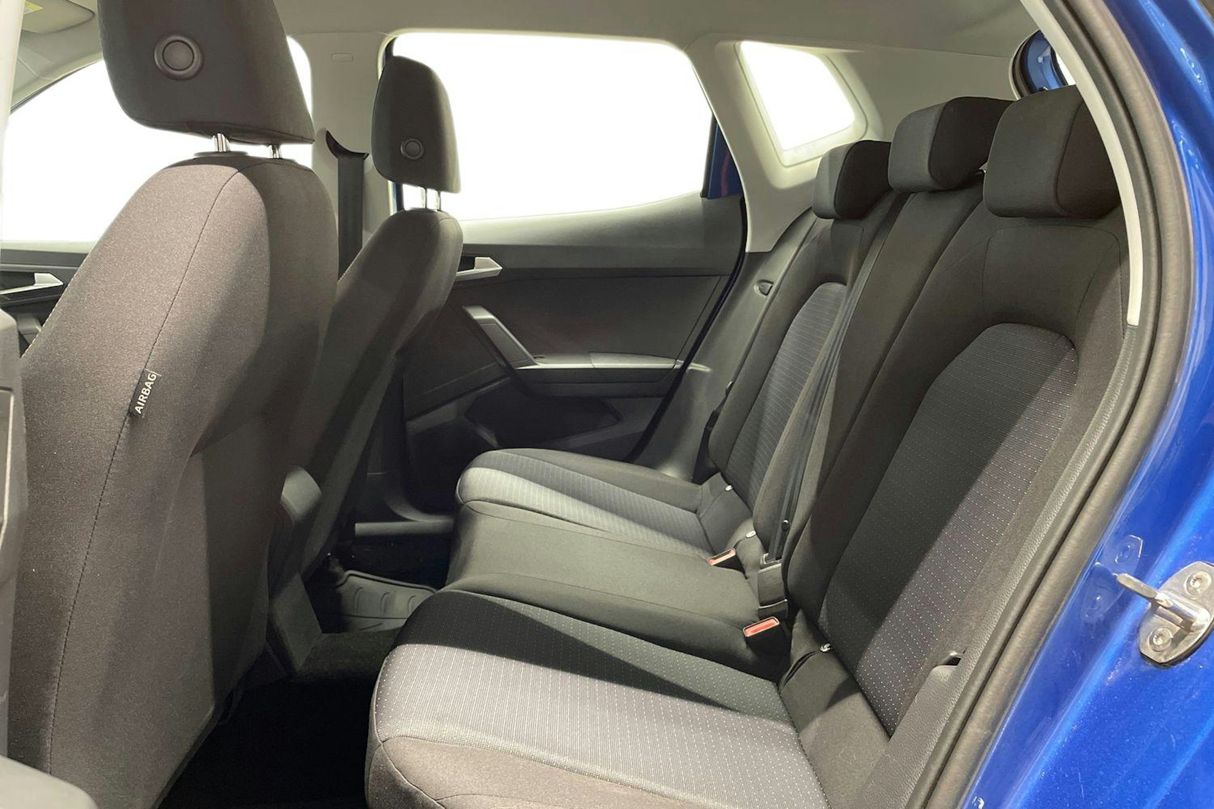 Oranssi SEAT Arona 2022 kuva 8.