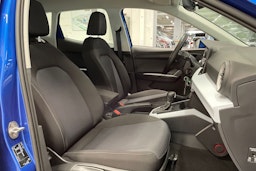 Oranssi SEAT Arona 2022 kuva 24.