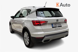 valkoinen SEAT Arona 2023 kuva 2.