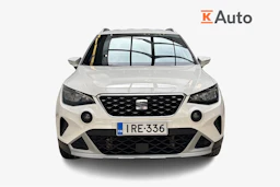 valkoinen SEAT Arona 2023 kuva 4.