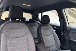 valkoinen SEAT Arona 2023 kuva 21.