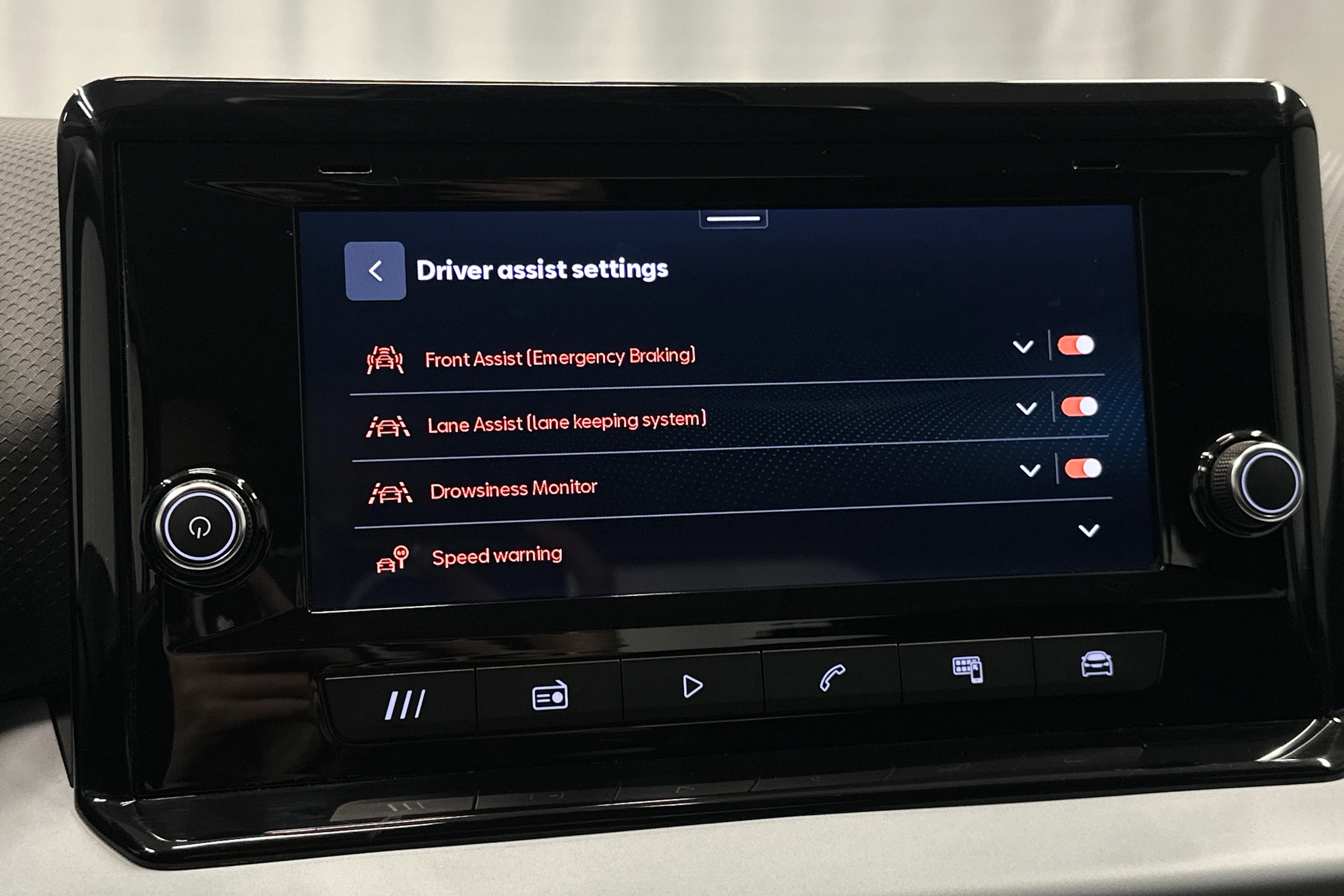 sininen SEAT Arona 2024 kuva 22.