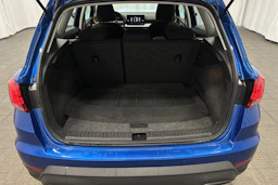 sininen SEAT Arona 2024 kuva 28.
