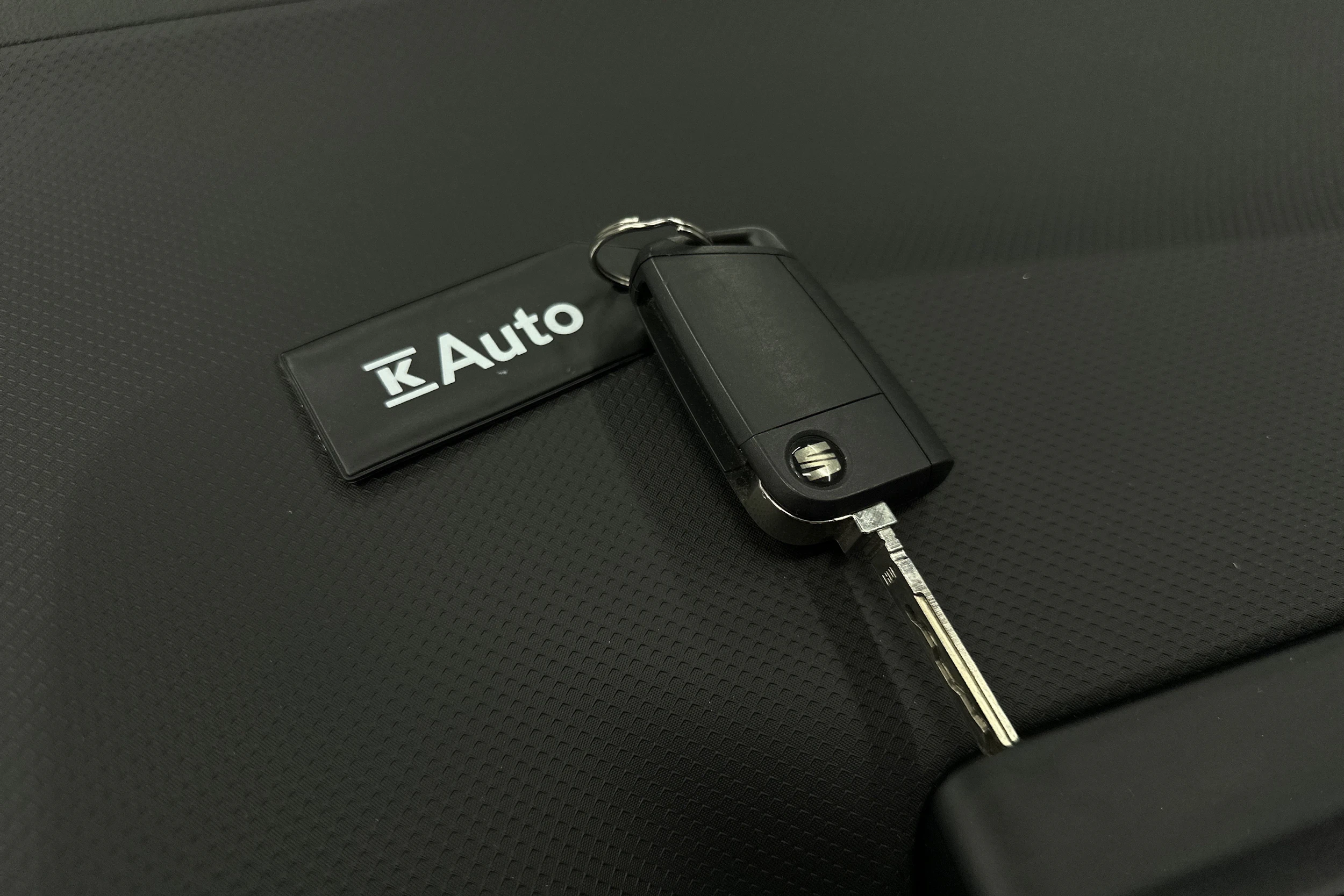 sininen SEAT Arona 2024 kuva 29.