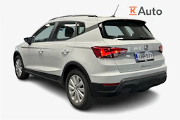 valkoinen SEAT Arona 2024 kuva 2.
