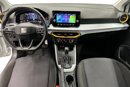 valkoinen SEAT Arona 2024 kuva 7.