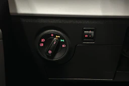 valkoinen SEAT Arona 2024 kuva 14.