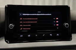 valkoinen SEAT Arona 2024 kuva 24.