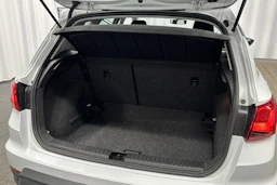 valkoinen SEAT Arona 2024 kuva 29.