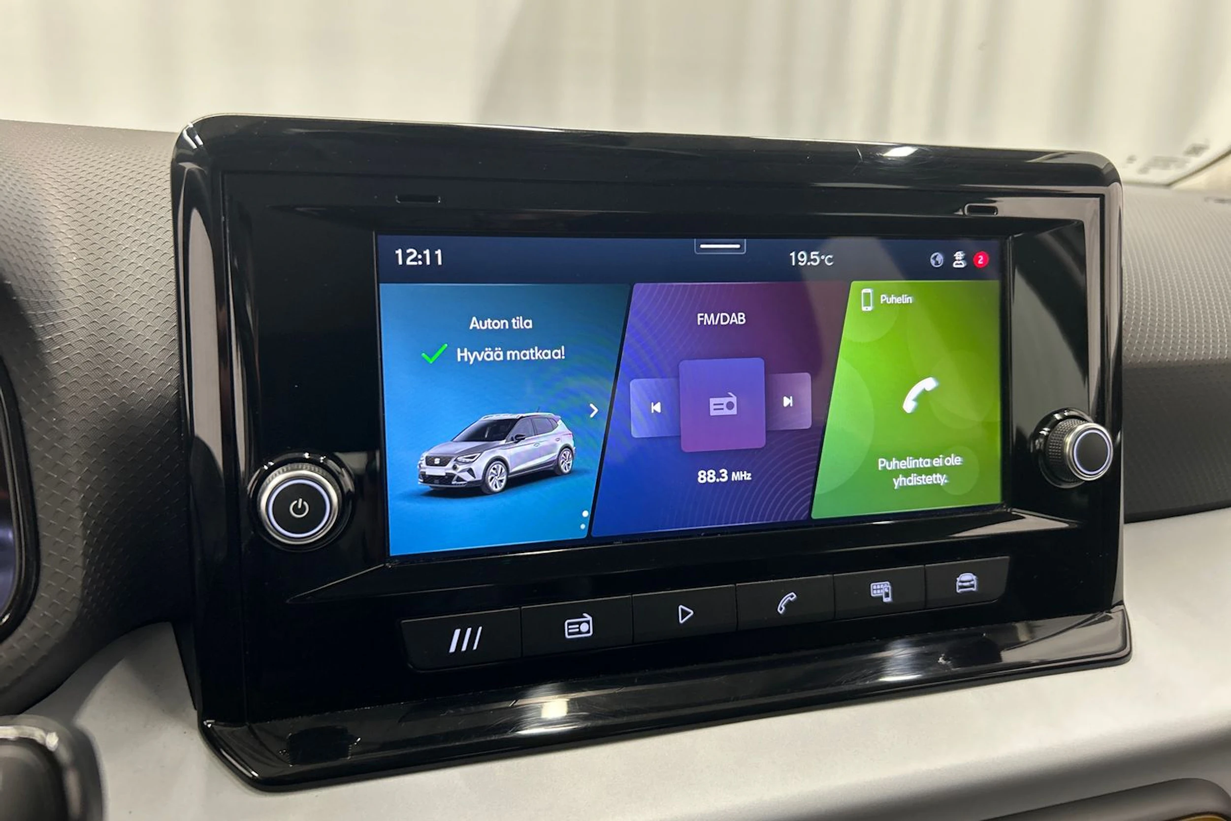 valkoinen SEAT Arona 2024 kuva 23.