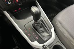 valkoinen SEAT Arona 2024 kuva 26.