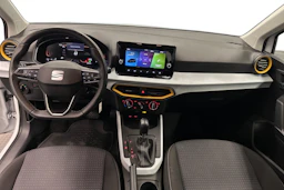valkoinen SEAT Arona 2024 kuva 7.