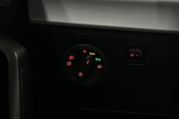 valkoinen SEAT Arona 2024 kuva 14.