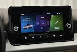 valkoinen SEAT Arona 2024 kuva 16.