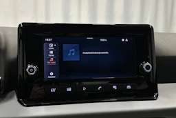 valkoinen SEAT Arona 2024 kuva 21.