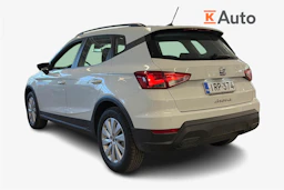 valkoinen SEAT Arona 2024 kuva 2.