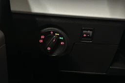 valkoinen SEAT Arona 2024 kuva 14.