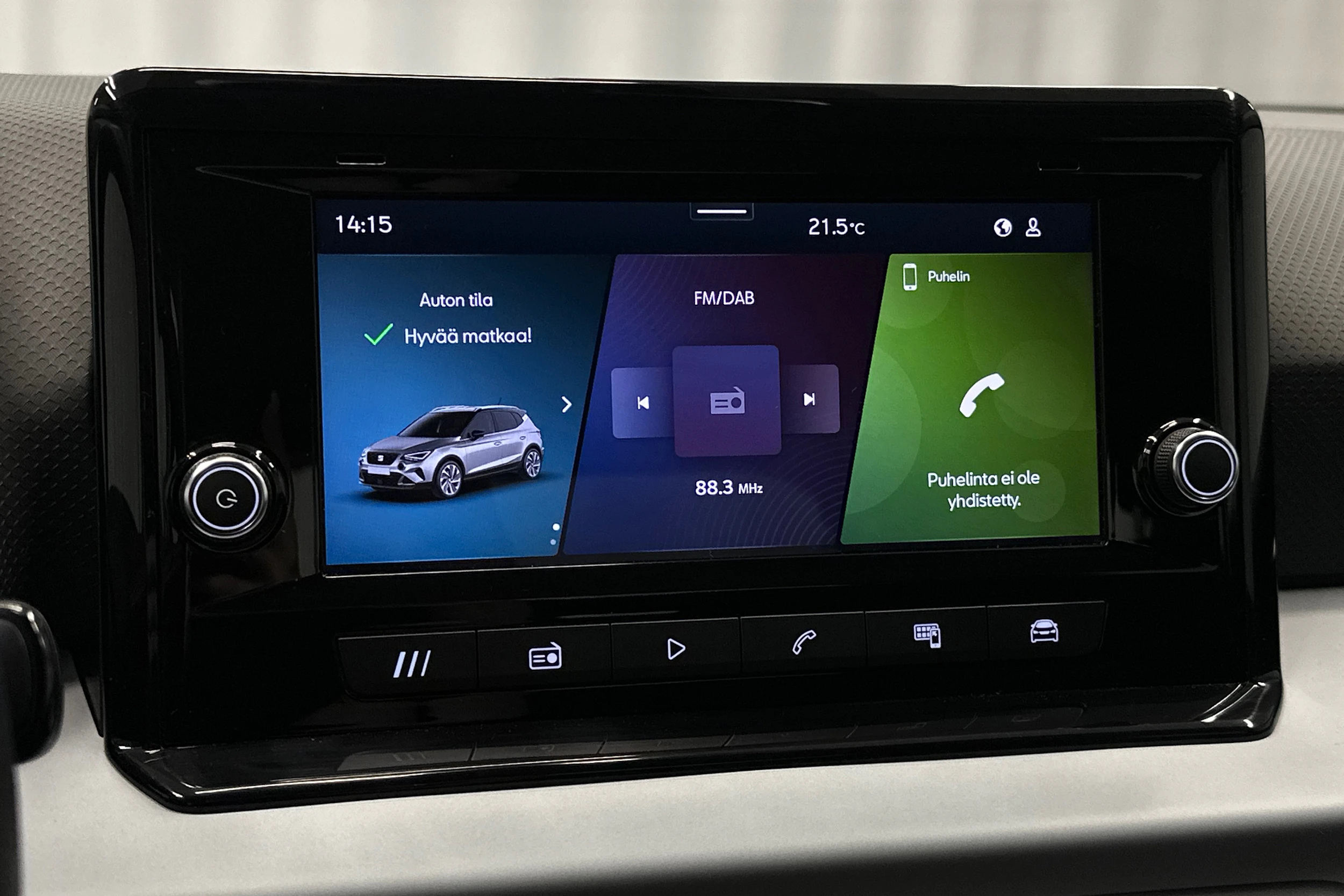 valkoinen SEAT Arona 2024 kuva 16.