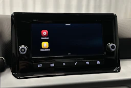valkoinen SEAT Arona 2024 kuva 18.