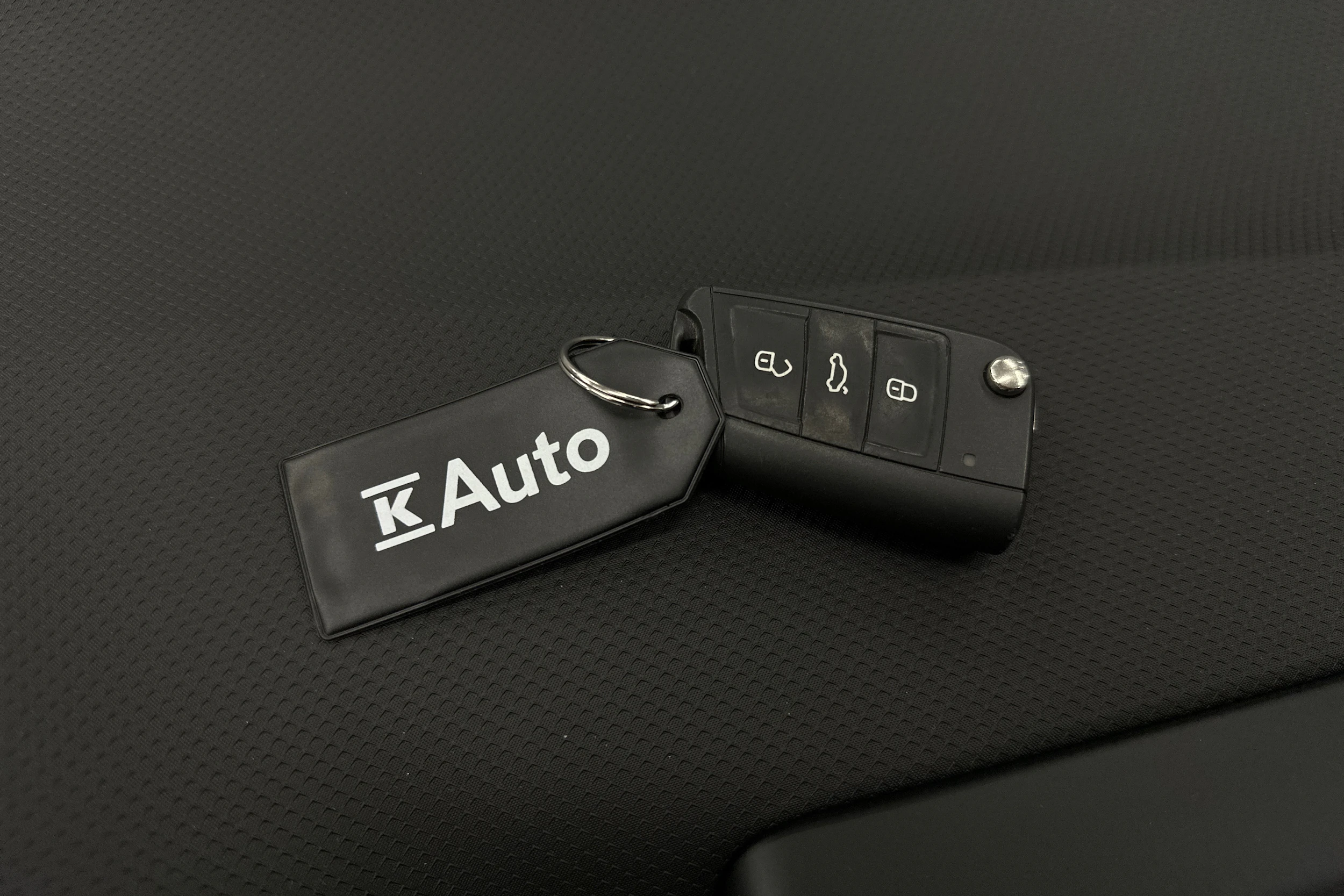 valkoinen SEAT Arona 2024 kuva 30.