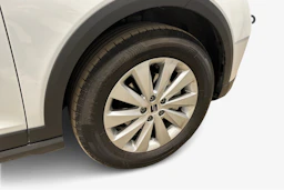valkoinen SEAT Arona 2024 kuva 12.