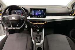 valkoinen SEAT Arona 2024 kuva 7.