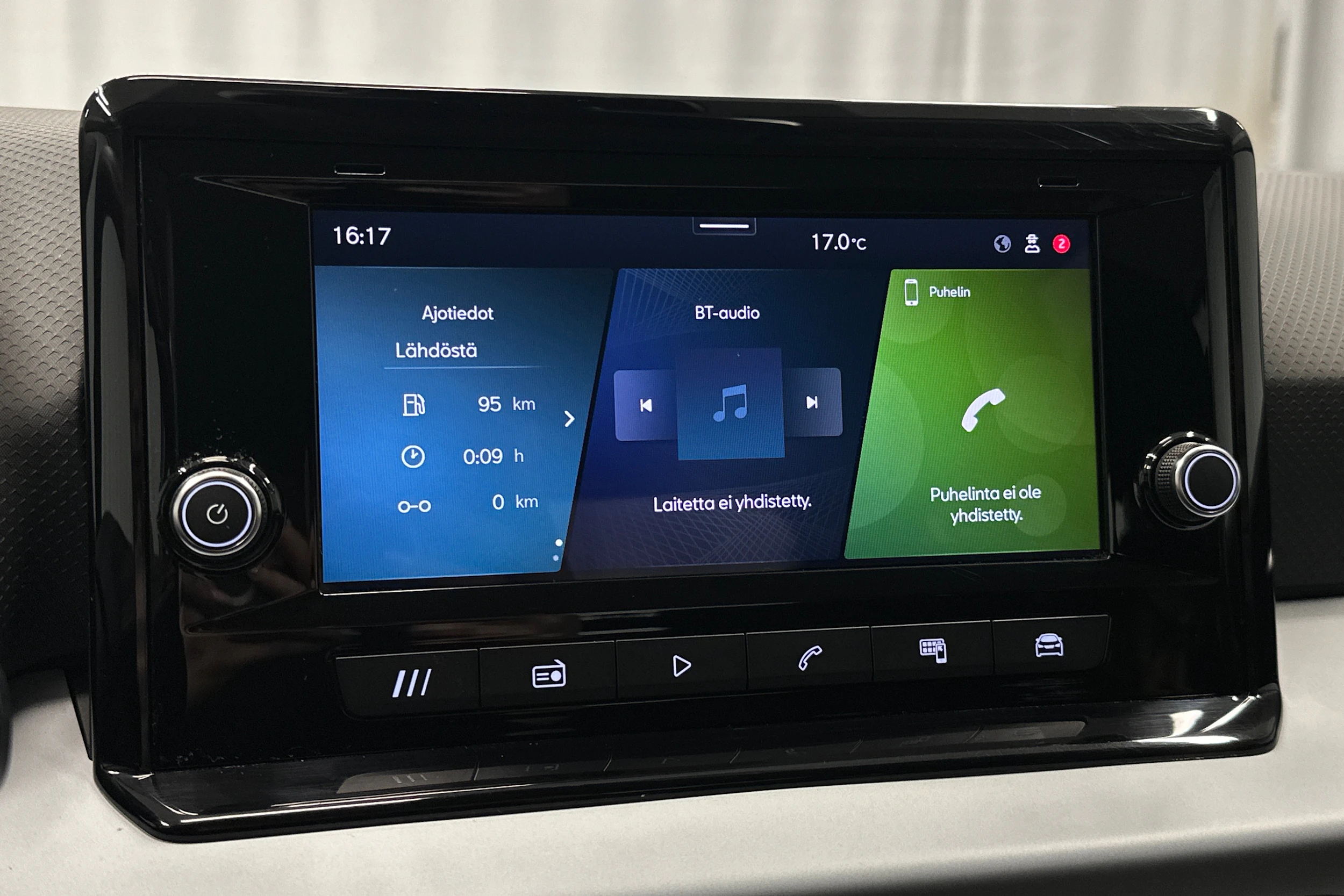 valkoinen SEAT Arona 2024 kuva 16.