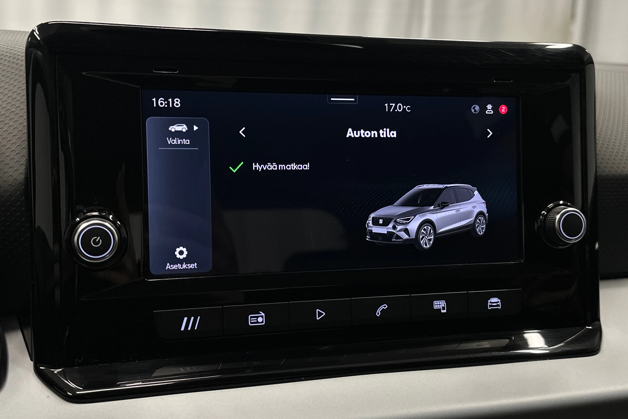 valkoinen SEAT Arona 2024 kuva 21.