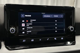 valkoinen SEAT Arona 2024 kuva 22.