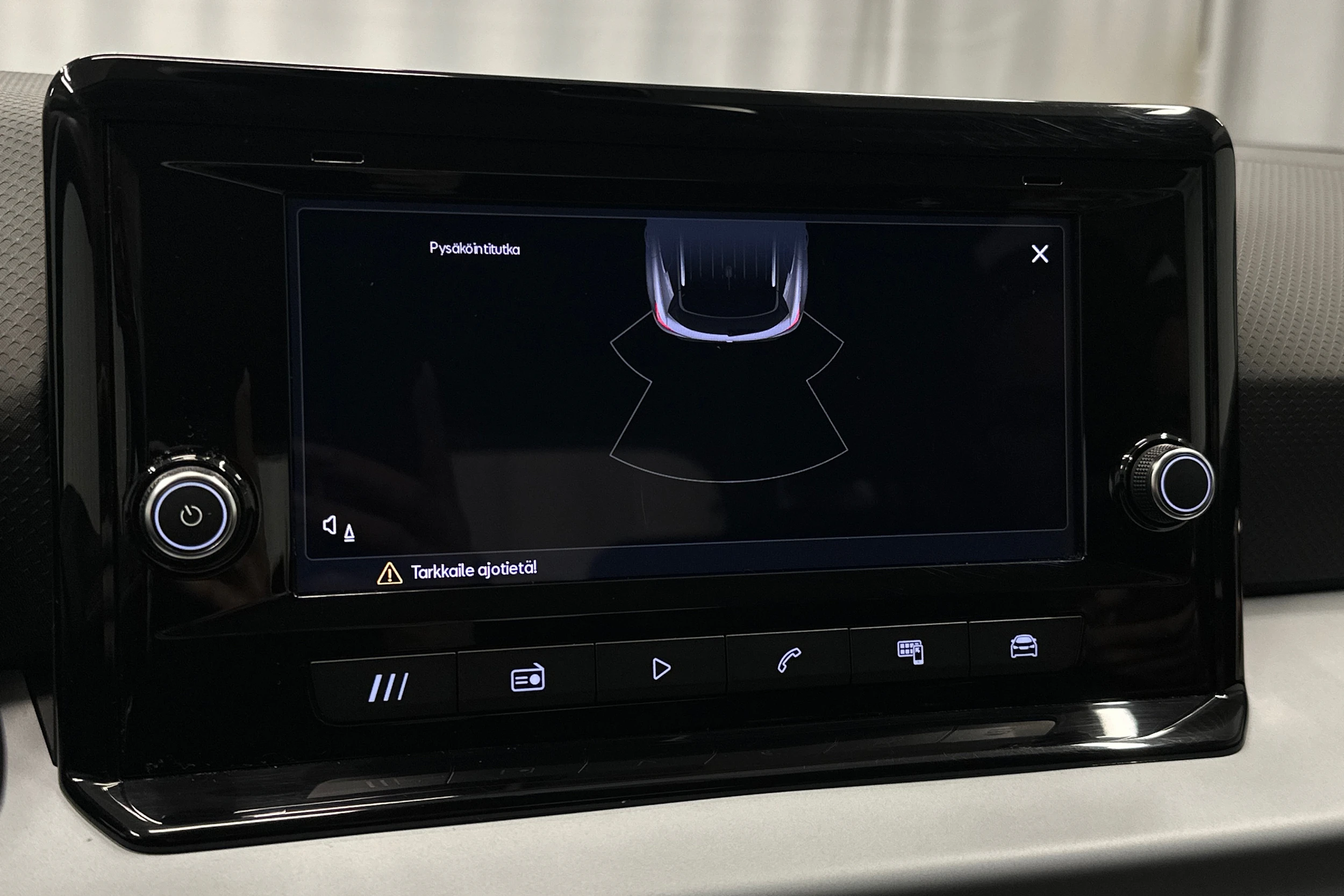 valkoinen SEAT Arona 2024 kuva 25.