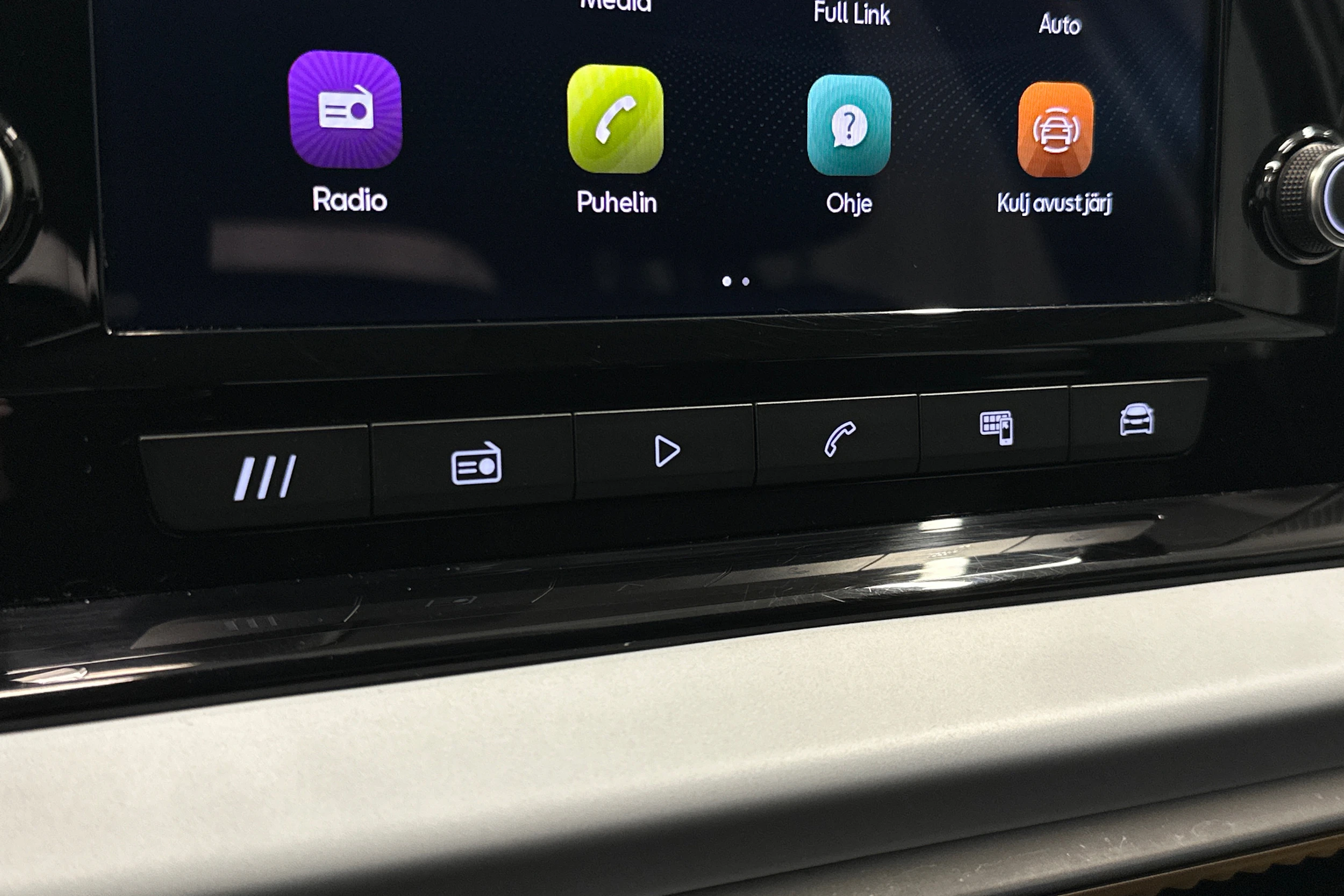 valkoinen SEAT Arona 2024 kuva 26.