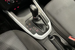 valkoinen SEAT Arona 2024 kuva 28.