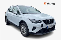 valkoinen SEAT Arona 2024 kuva 1.