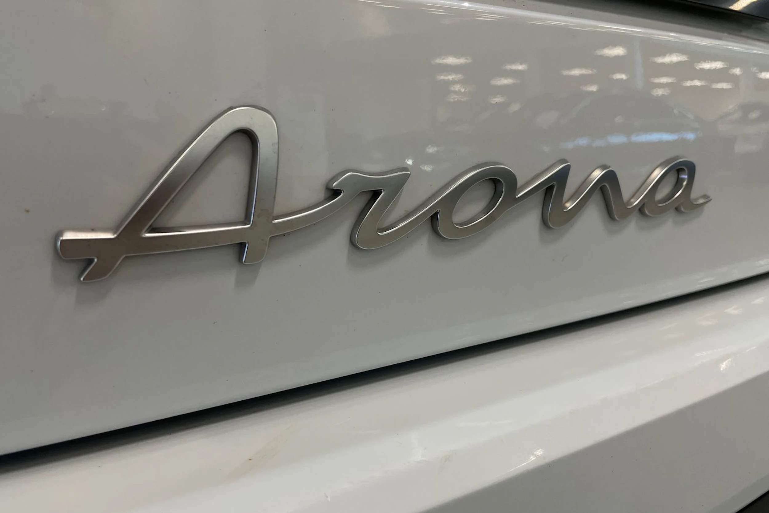 valkoinen SEAT Arona 2024 kuva 29.