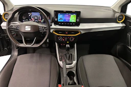 harmaa SEAT Arona 2024 kuva 7.