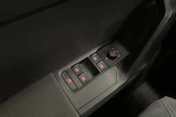 harmaa SEAT Arona 2024 kuva 15.
