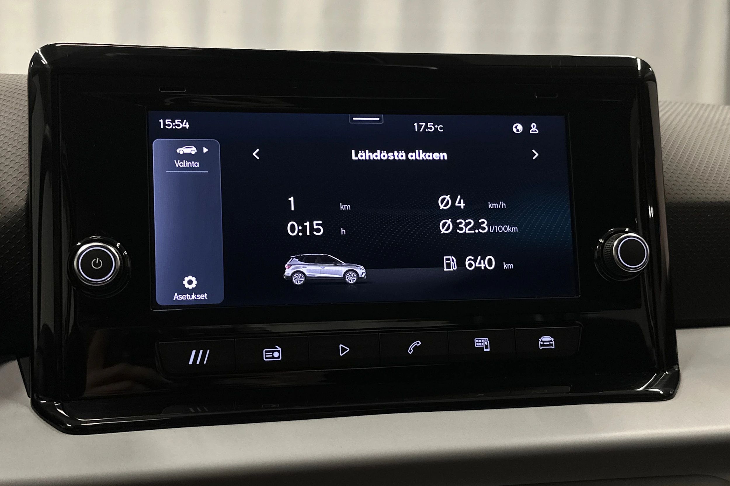harmaa SEAT Arona 2024 kuva 22.