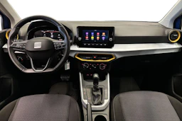 sininen SEAT Arona 2024 kuva 7.
