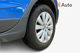 sininen SEAT Arona 2024 kuva 9.