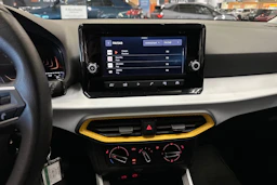 sininen SEAT Arona 2024 kuva 14.
